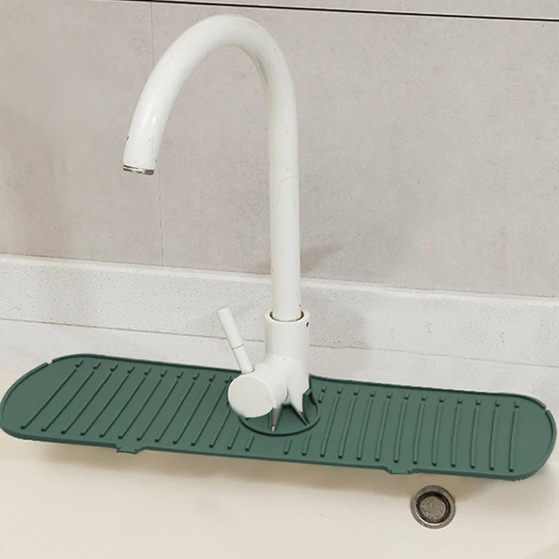 Silikon-Spritzschutzmatte für Wasserhahn mit Schwammhalter