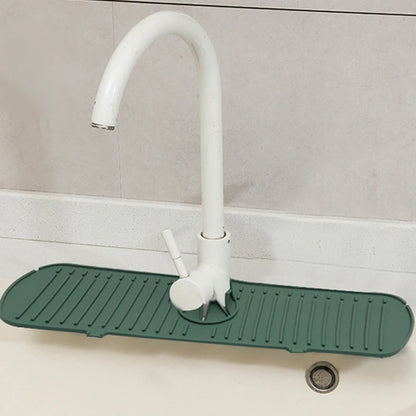 Silikon-Spritzschutzmatte für Wasserhahn mit Schwammhalter