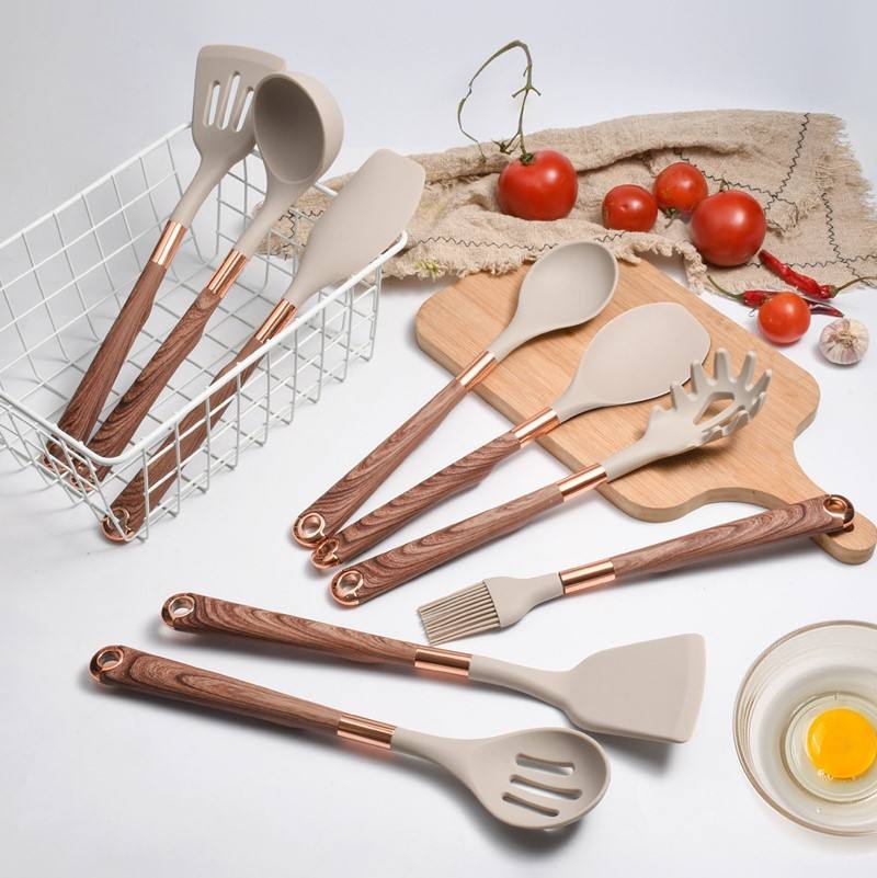10-teiliges Kochbesteck-Set mit Holzgriff und Silikon