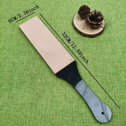 Doppelseitiger Messerschärfstein mit Holzgriff