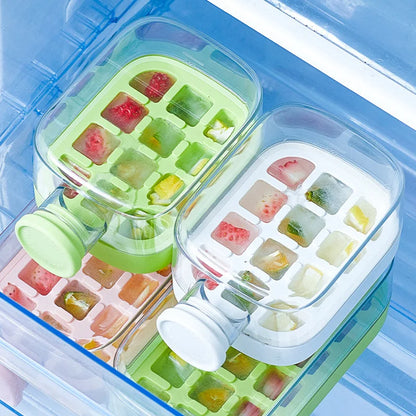 2-in-1 Eiswürfelform mit Deckel und Trinkhalm