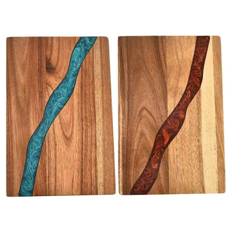 Serviertablett mit Epoxidharz-Holz-Schneidebrett