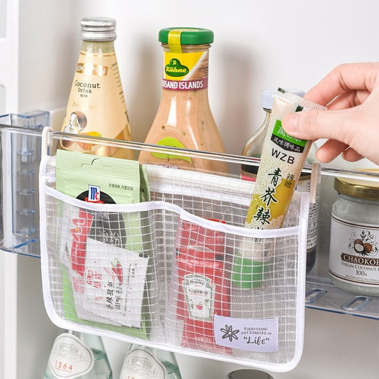Kühlschrank-Aufbewahrungsnetz mit zwei Fächern hängend